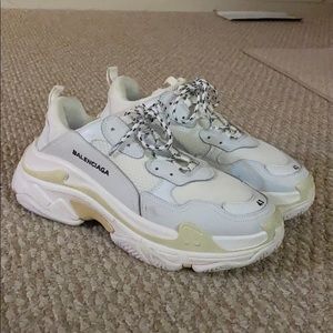 Balenciaga triple S